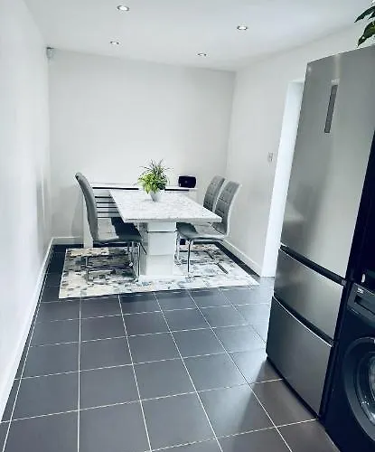 Master * Μπρίστολ